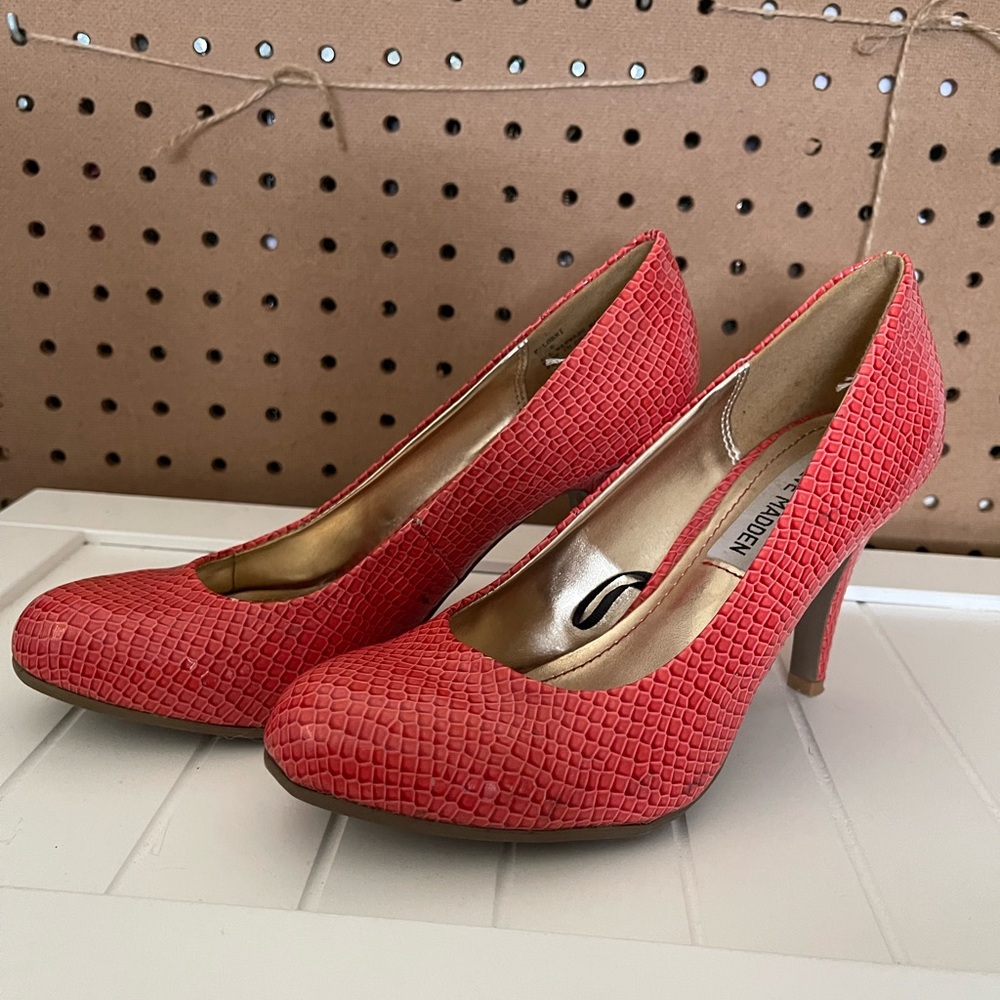 Steve Madden Pumps